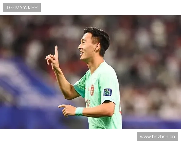 蒋圣龙家里冰箱贴满训练时间表，连喝口水都掐秒